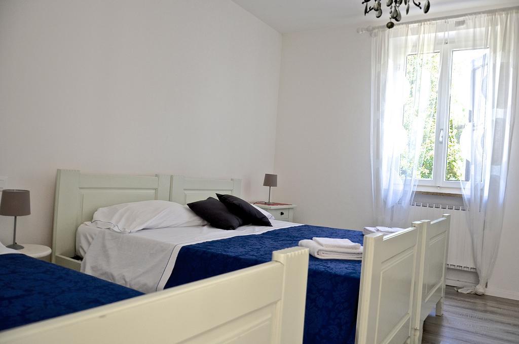 B&B Corte Del Garda Castelnuovo del Garda Rom bilde